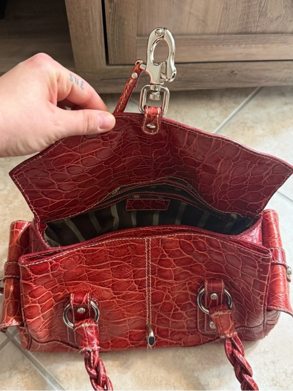Francesco Biasia Red Braided-Handle Women’s Satchel Bag - Picture 13 of 13